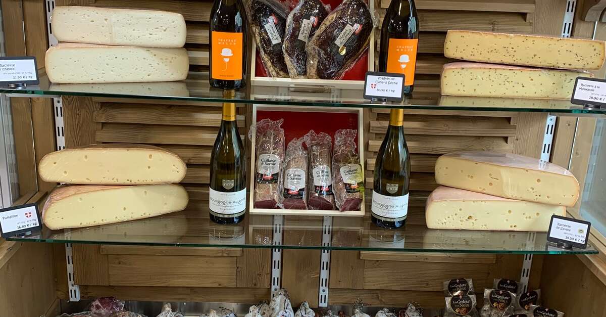 Fromagerie Bouchet (VillelaGrand) Monts de Genève Votre évasion nature dans le Grand Genève Fromagerie Bouchet (VillelaGrand) Monts de Genève Votre évasion nature dans le Grand Genève