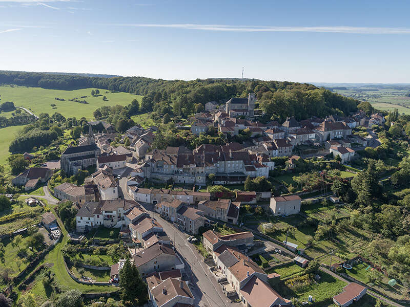 BOURMONT, PETITE CITÉ DE CARACTÈRE (Bourmont) Office de Tourisme de l