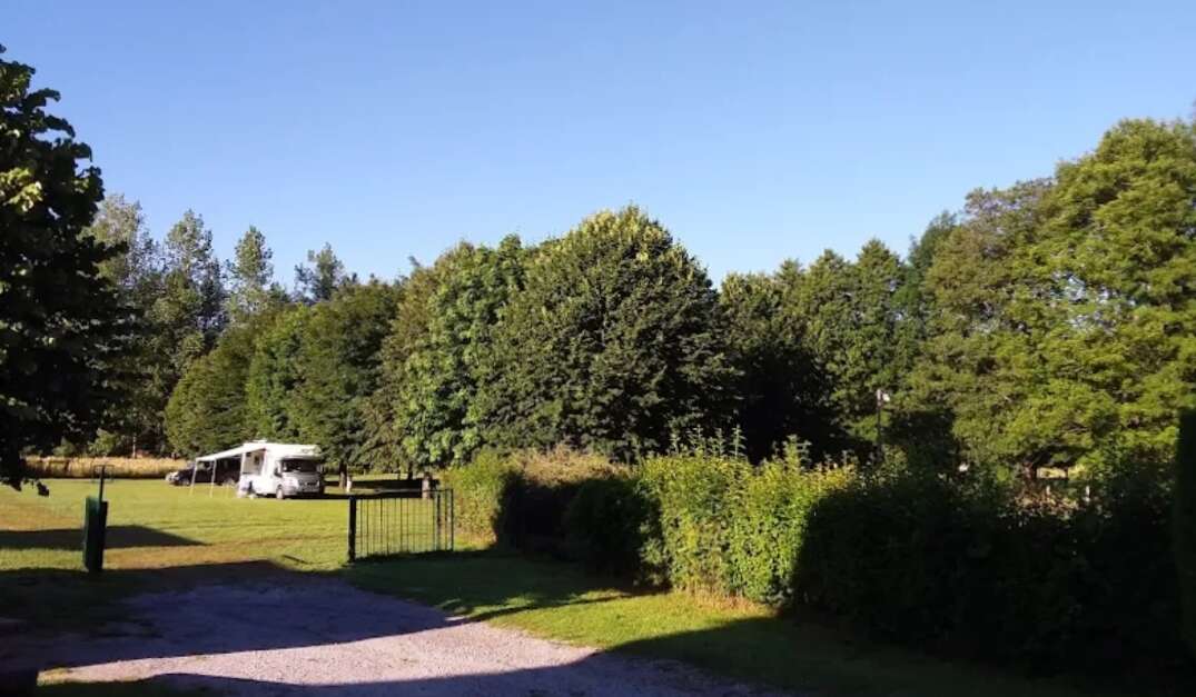 Camping municipal Les Tilleuls (Sainthilairelechateau, SaintHilaire