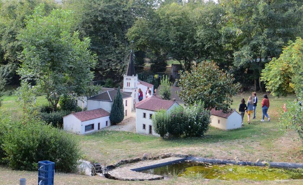 CPIE LOGNE ET GRANDLIEU (CorcouésurLogne) Sud Retz Atlantique Tourisme CPIE LOGNE ET GRANDLIEU (CorcouésurLogne) Sud Retz Atlantique Tourisme