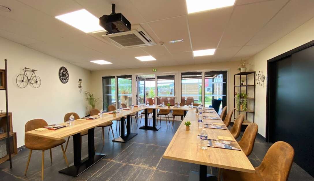 AX HÔTEL (La Châtaigneraie) Office de Tourisme Pays de FontenayVendée