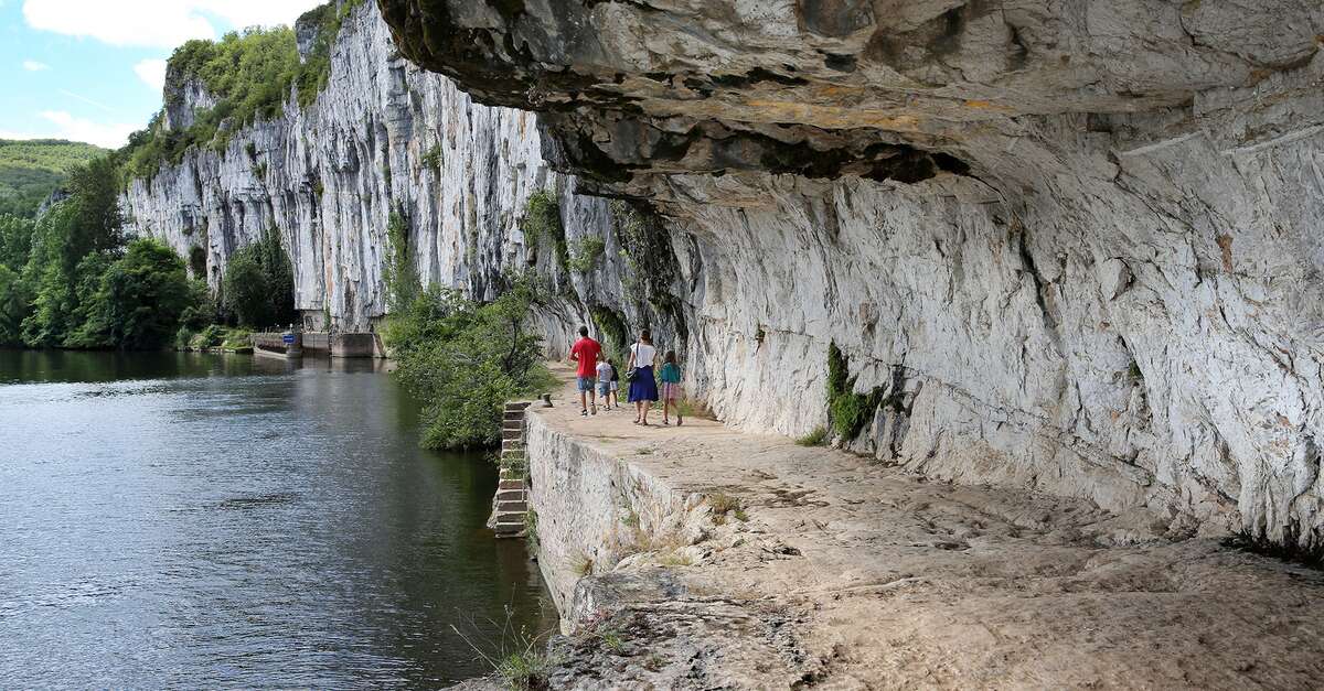 Chemin De Halage Bouzi s Tourisme Lot chemin-de-halage-bouzi-s-tourisme-lot