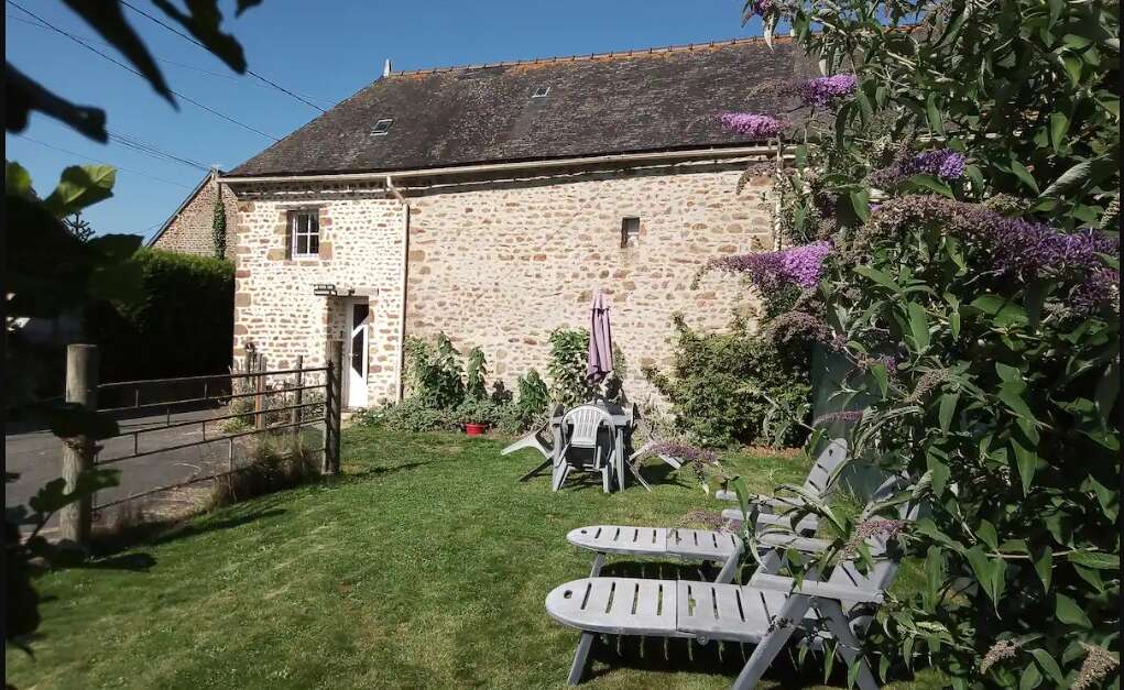 MEUBLE “LES GARENNES” (Le HousseauBrétignolles) Tourism portal of