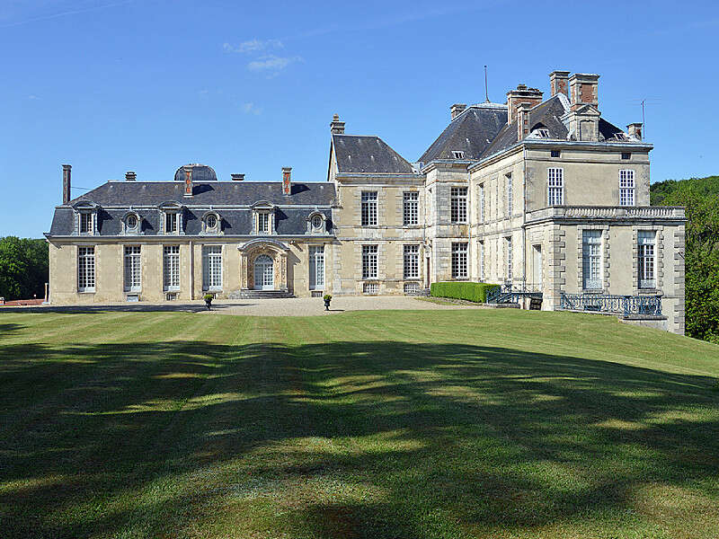chateau-de-cirey-sur-blaise-cirey-sur-blaise-office-de-tourisme-lac