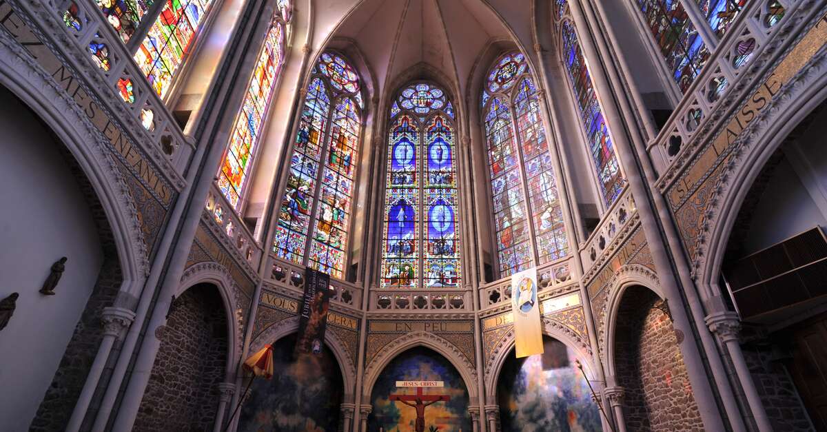 PONTMAIN, CITÉ MARIALE (Pontmain) Portail du tourisme du département