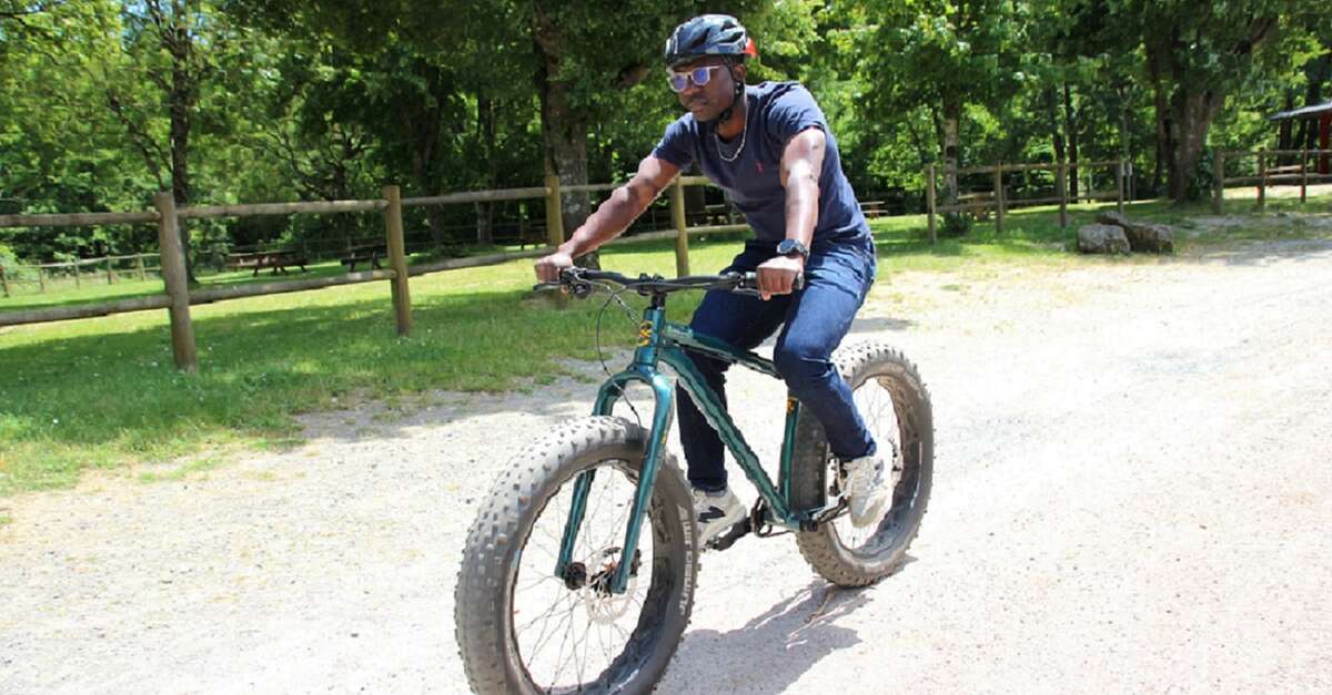 Location De Fatbike lectrique VTT Gros Pneus 30 Minutes Br lon location-de-fatbike-lectrique-vtt-gros-pneus-30-minutes-br-lon
