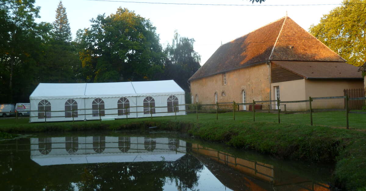 Gîte de groupe – Le Domaine du Chesnay (Courcemont) | Office de ...