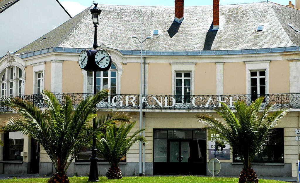 LE GRAND CAFÉ (SaintNazaire) SaintNazaire Renversante