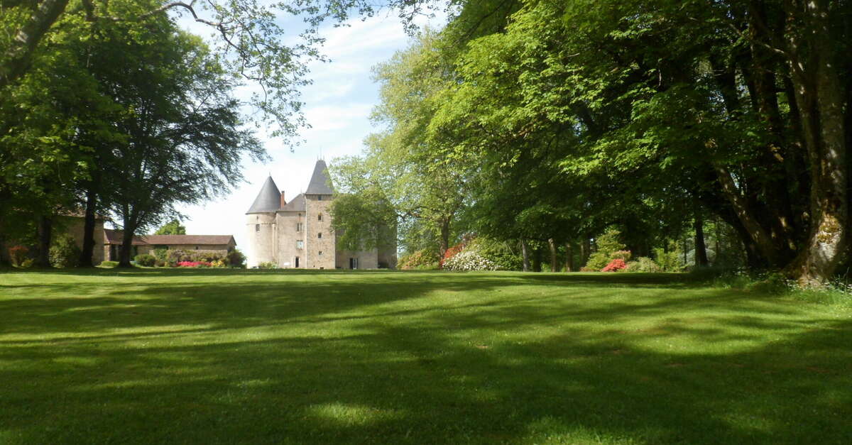Château de Brie (Champagnaclariviere, ChampagnaclaRivière
