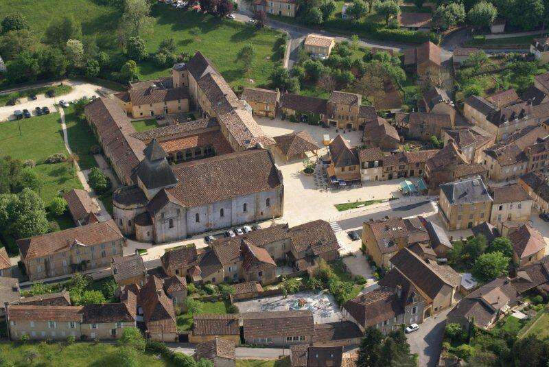 Village de Cadouin (Le Buissondecadouin) Dordogne Périgord Tourisme