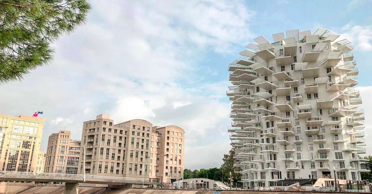 ARCHITECTURES CONTEMPORAINES LE LONG DU LEZ