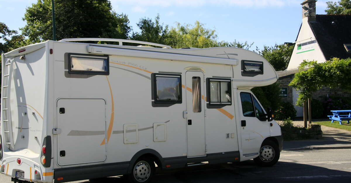 Aire de camping-cars Tinténiac — photo 4