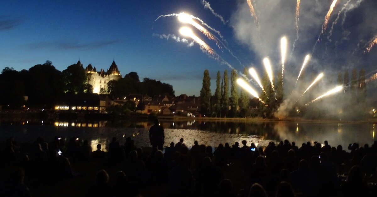 Feu d'artifice à Combourg