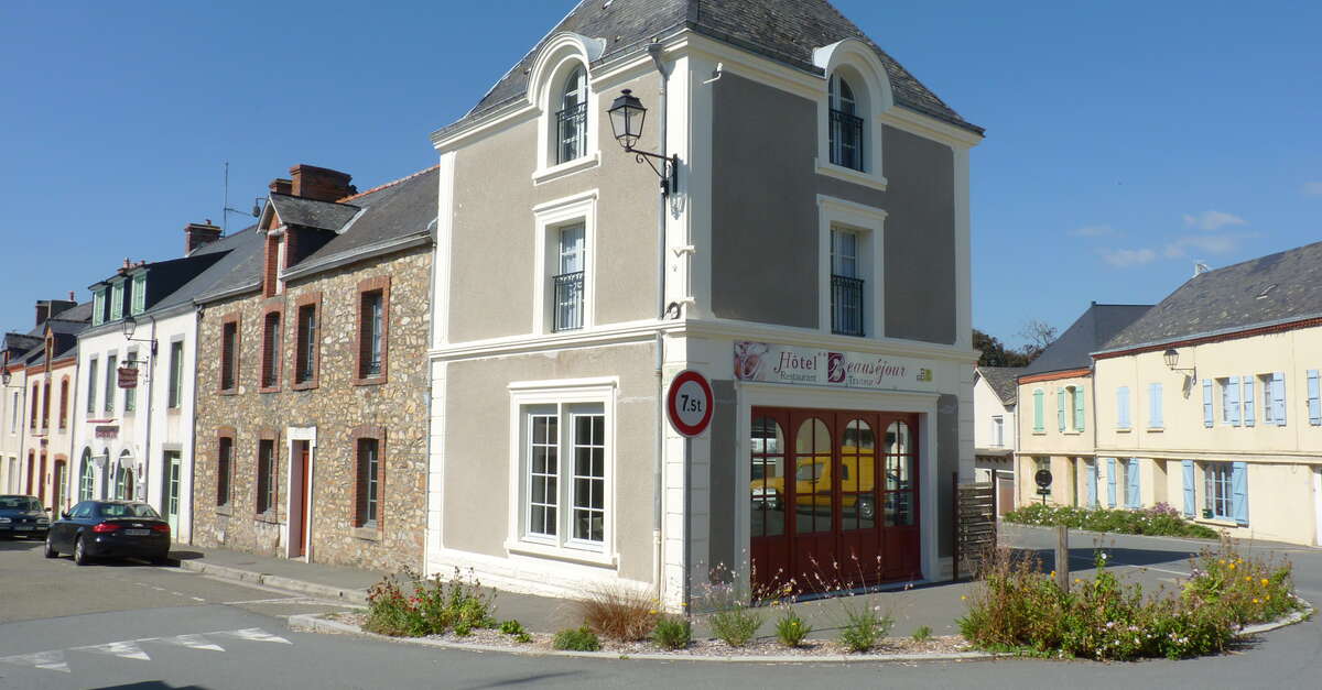 HÔTELRESTAURANT BEAUSEJOUR (SainteSuzanne) Portail du tourisme du