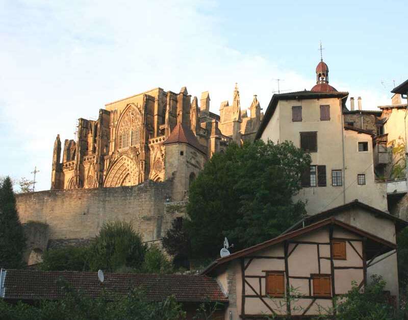 Cité médiévale de SaintAntoinel’Abbaye (SaintAntoinel’Abbaye