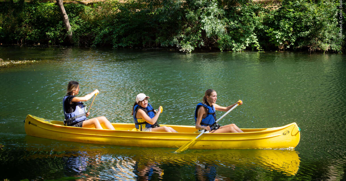 Balade en canoé sur le canal de Roquemaure (Roquemaure) Avignon Tourisme