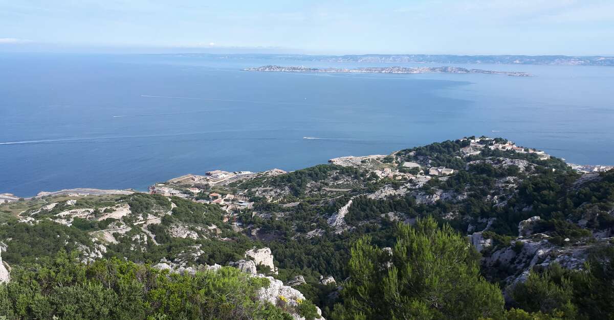 Hike to the summit of Béouveyre (Marseille 8ème) | Provence-Alpes-Côte ...