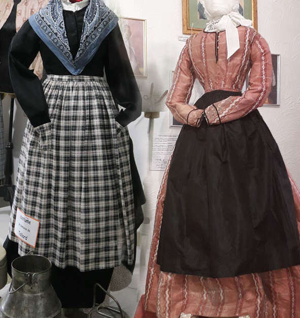 JEP Visite du Musée du costume et des métiers d’antan (Veynes ...