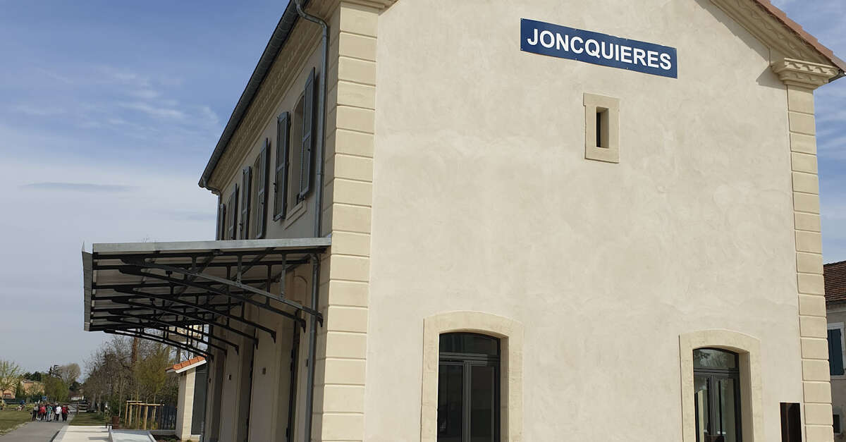 Ancienne Gare (Jonquières) ProvenceAlpesCôte d'Azur Tourism