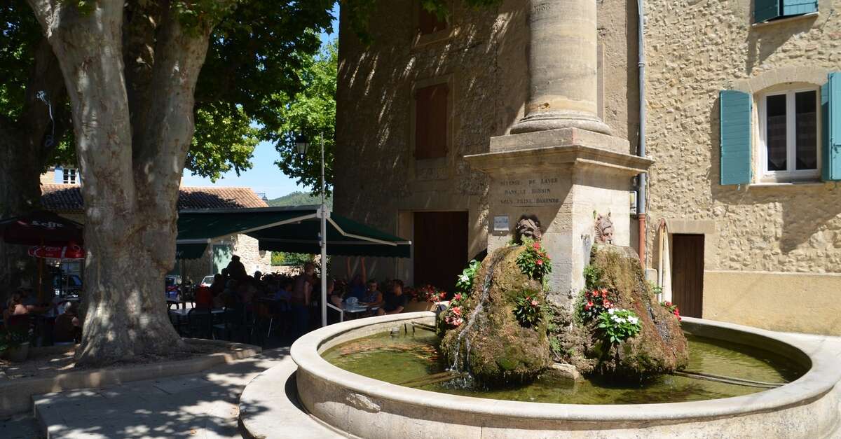 Mirabeau (Mirabeau) ProvenceAlpesCôte d'Azur Tourism