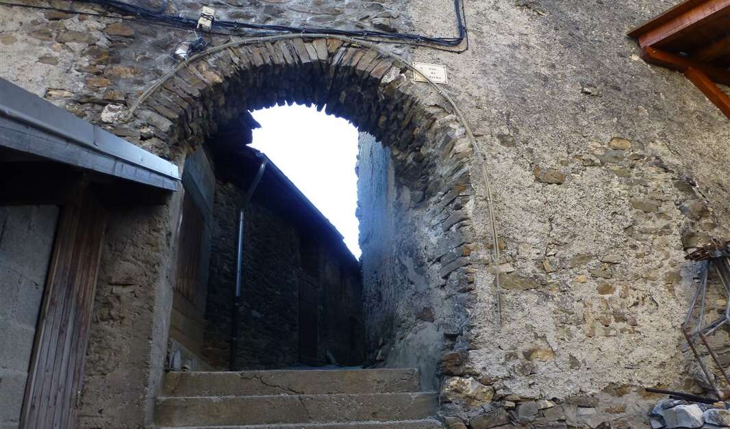 SaintClémentsurDurance, un village fortifié (SaintClémentsur