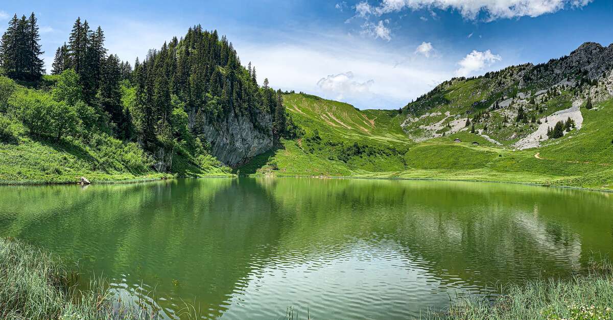 Walking route: Lake and Arvouin Pass from Sevan (La Chapelle-d ...