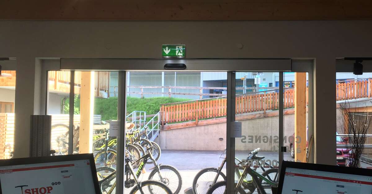 (La tzoumaz , Riddes) La Tzoumaz Office du Tourisme