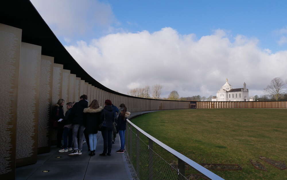 VISITE ESSENTIELLE Le Mémorial 1418 NotreDame de Lorette (Souchez