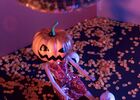 gros-plan-jouets-fantasmagoriques-d-halloween-et-boule-disco