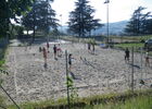 Les 3 terrains de beach volley et le tennis du Domaine de la Barollière