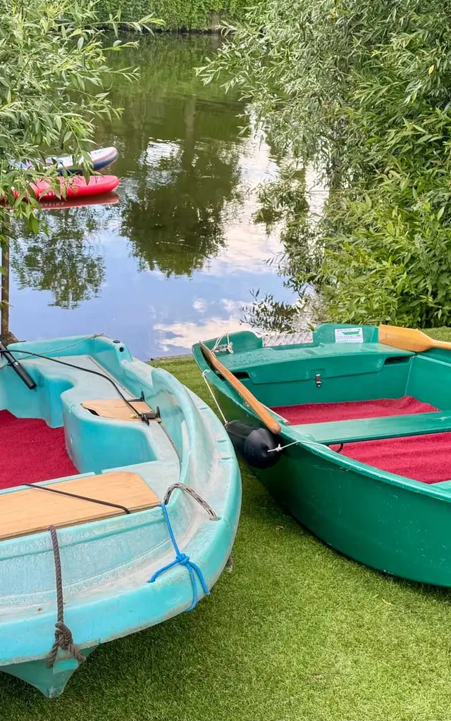 Location de barque sur la Seine 1 heure  (moteur sans permis ou à la rame)