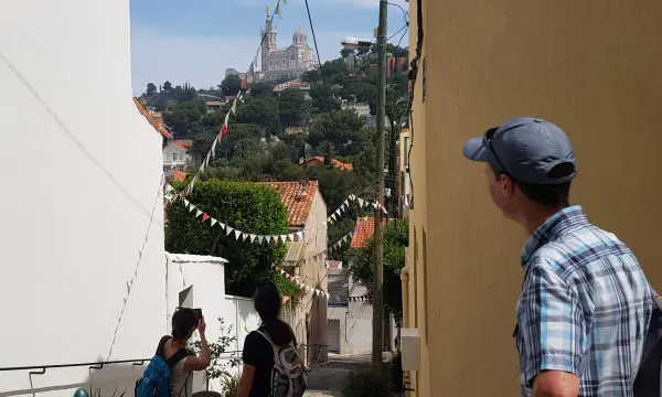 Hiking and treasure hunt - Notre-Dame-de-la-Garde hill