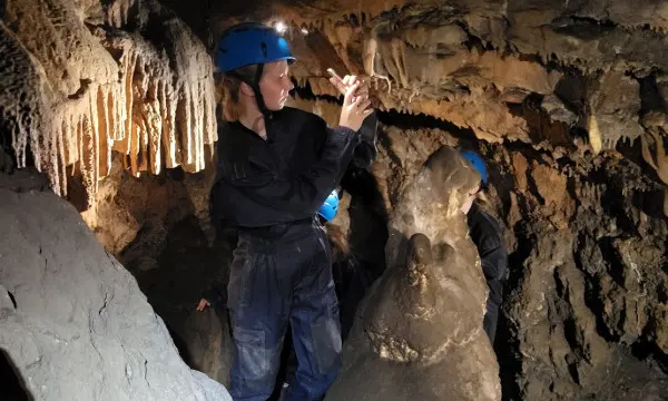 Caving half-day - Castellet