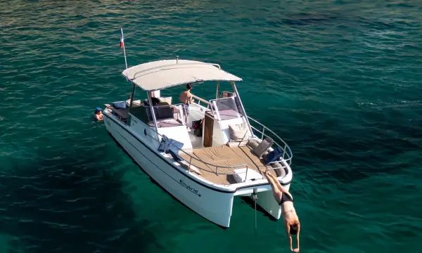 Croisière baignade dans les Calanques en demi-journée - Mucem