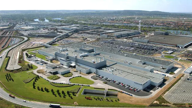 Visite guidée de l'usine Stellantis Poissy
