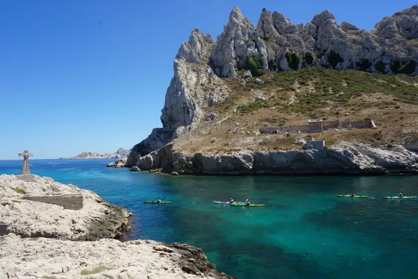 Discovery day: The Calanques by sea kayak.