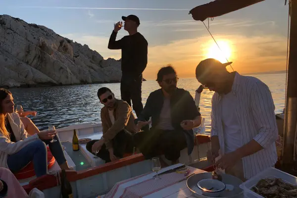 Soirée & coucher de soleil en barquette marseillaise