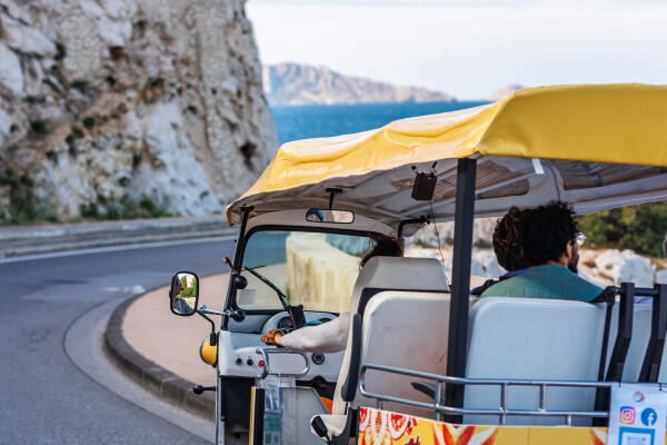 Balade bord de mer en tuk tuk électrique !