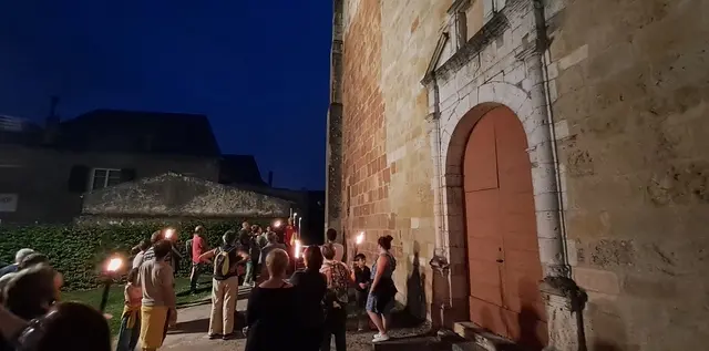 NOCTURNE AUX FLAMBEAUX