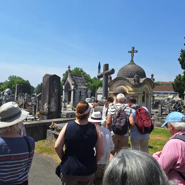 Entretenir et restaurer le cimetière urbain