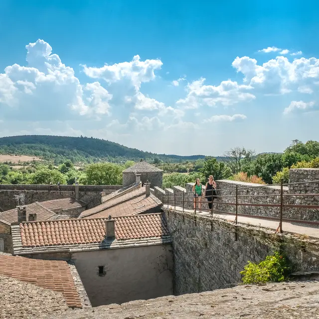 Visite des remparts de la Couvertoirade