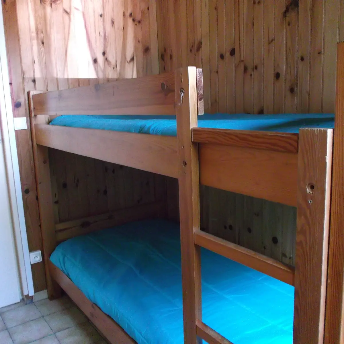 20750- Chambre lit superposé