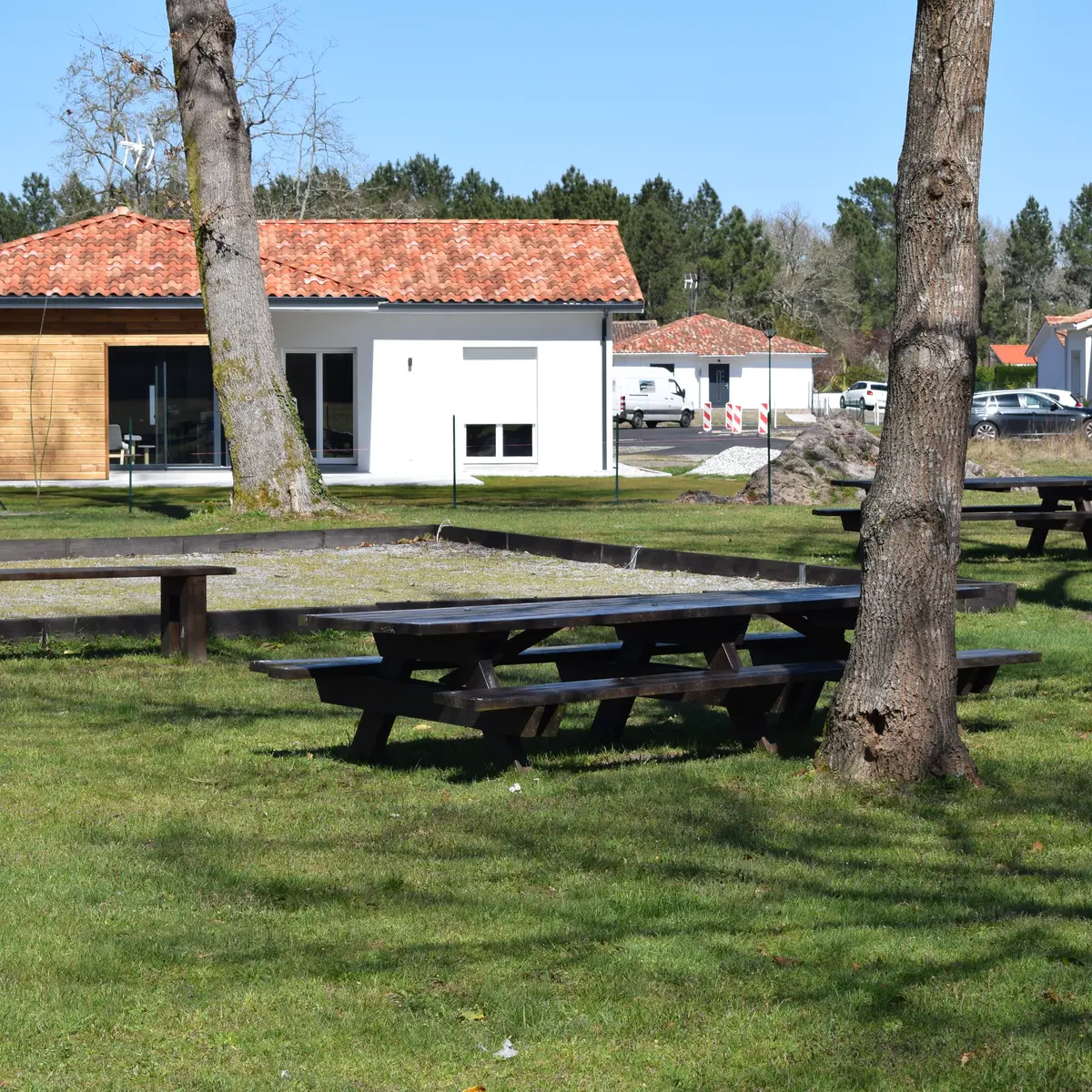 CLNT - TALLER - Terrain de pétanque et aire de pique nique (1)