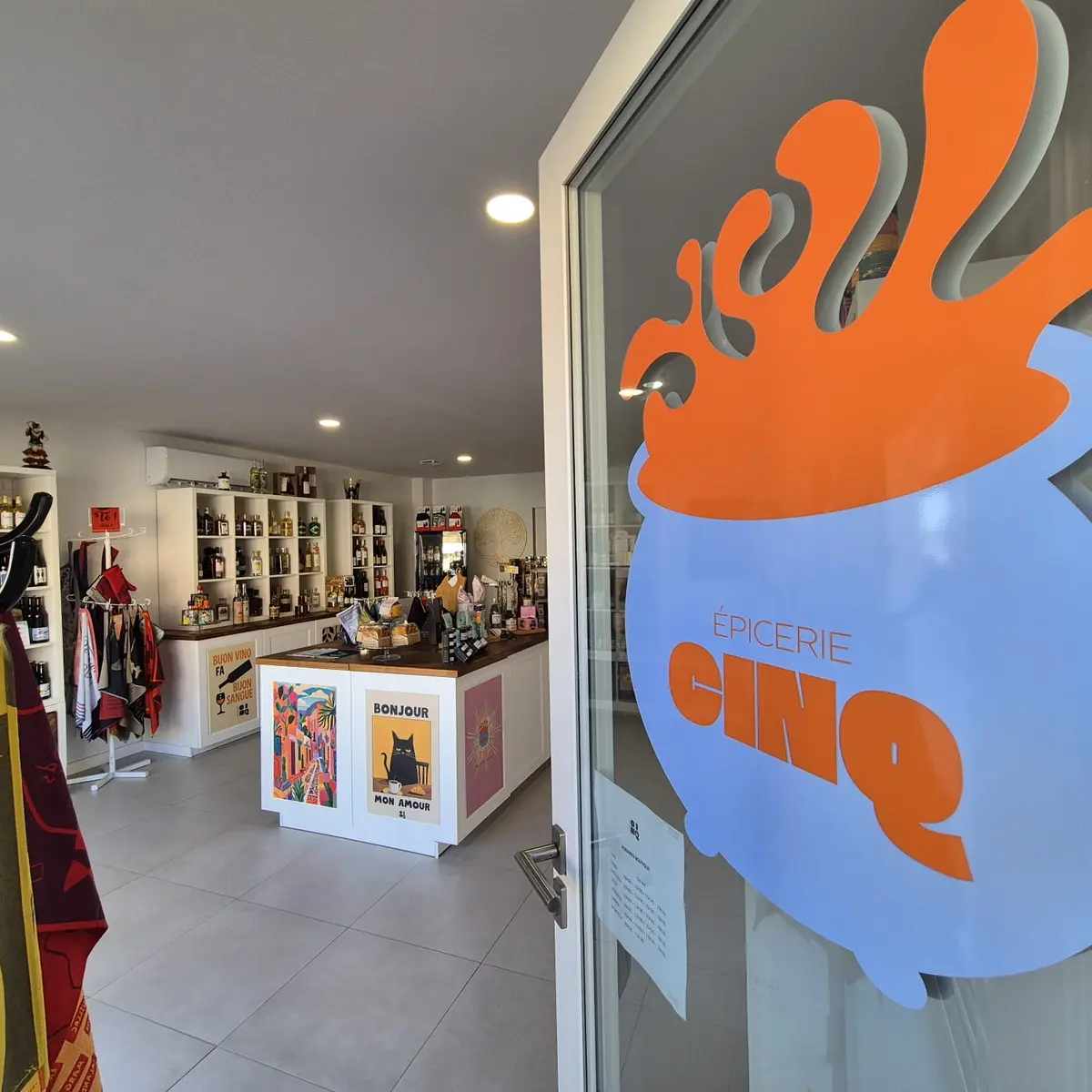 Epicerie 5 photo magasin principale