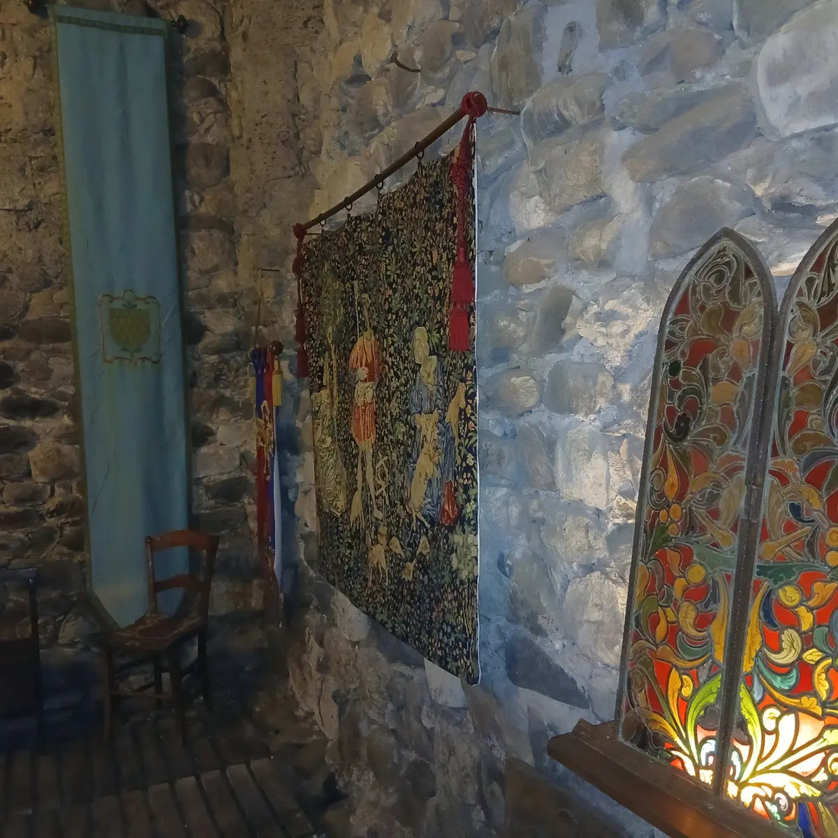 La Seigneurie de Gunh-Vitraux - CETTE-EYGUN