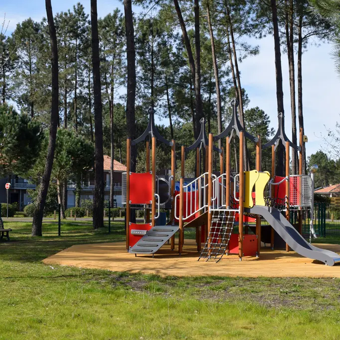 ©CLNT - CASTETS - Aire de jeux Quartier de Mouncaout (3)