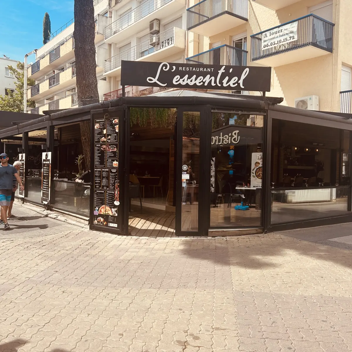 ESSENTIEL(1)