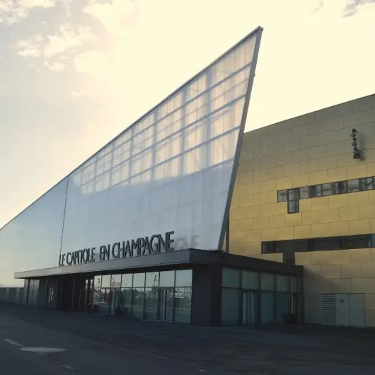 capitole-en-champagne-chalons-exterieur