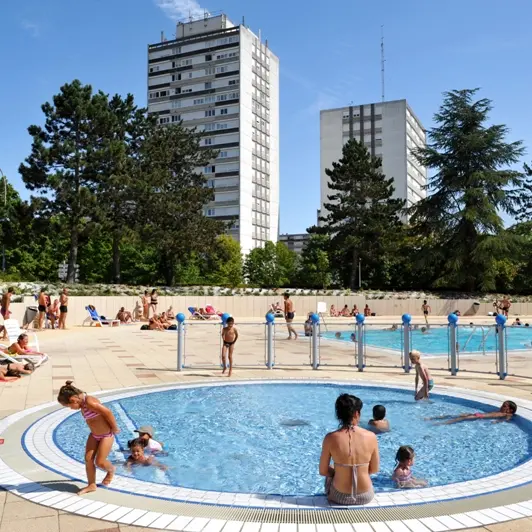 piscine-regis-fermier-vauban-chalons-1 © Christophe Manquillet