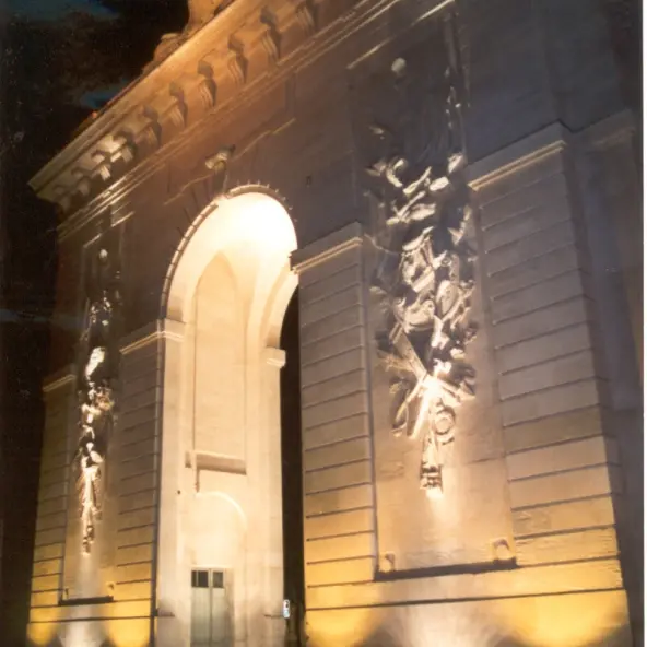 porte-sainte-croix-chalons-nuit